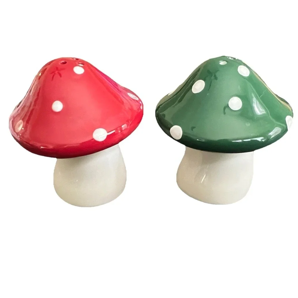 Ceramic Mushroom Salt & Pepper Shaker Set Pink & Green Polka Dot 2.75